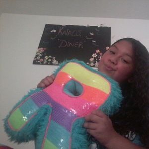 Meet your Posher, Rebeca